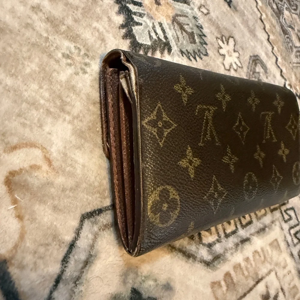 Louis Vuitton LV Monogram Coated Canvas Sarah Wallet - Classic Long Wallet - Picture 7 of 10